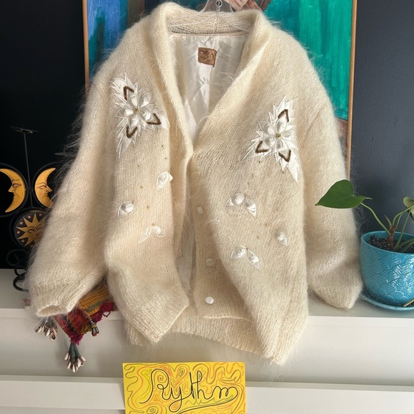Vintage Boho Mohair Cream Cardigan with Floral Accents One Size - Picture 1 of 14